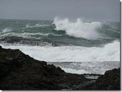 Waves, Co. Clare, Ireland (via Kill Pop on Flickr)